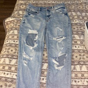 American Eagle Girlfriend jeans